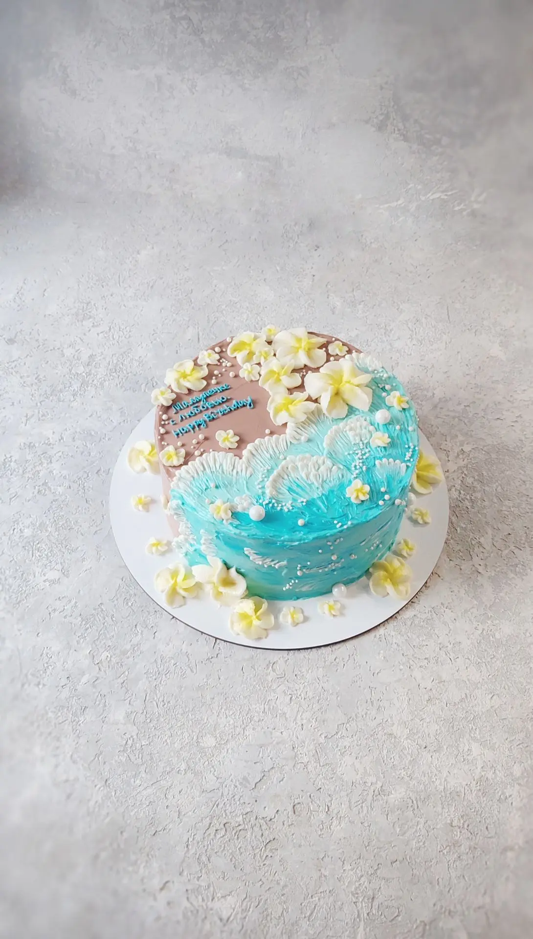 Любовь не знает границ, а торт — тем более! 🌍🎂