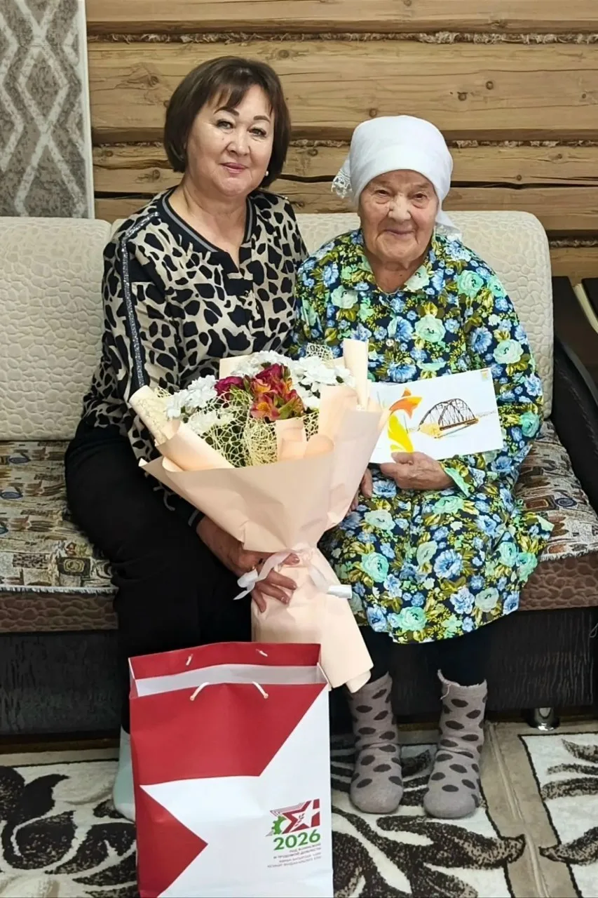 🎂 Жительнице Мензелинска Эндже Шайхутдиновой исполнилось 96 лет