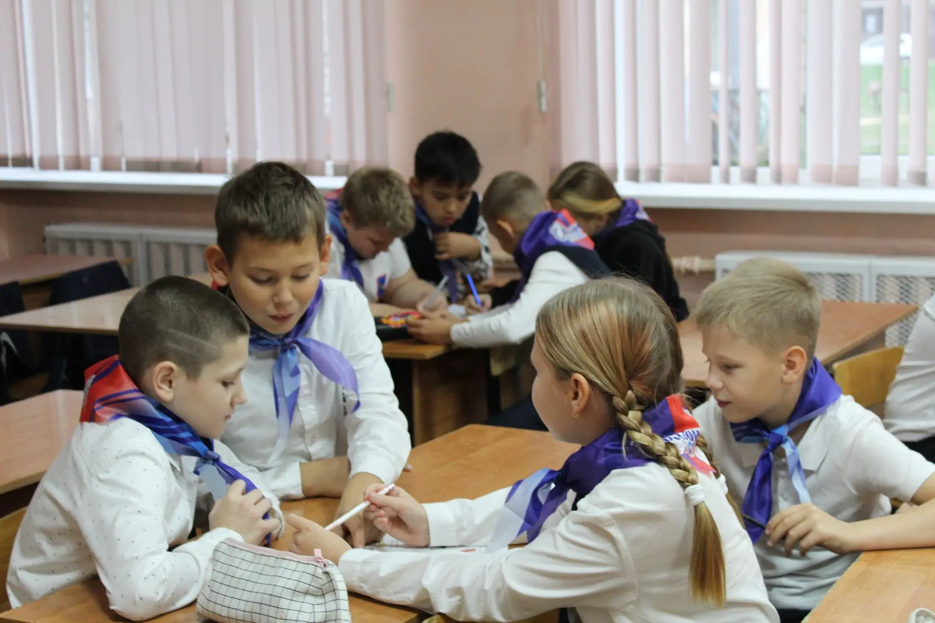 ️ Мозговой штурм и море логики: как 4 «Б» прокачал эрудицию!