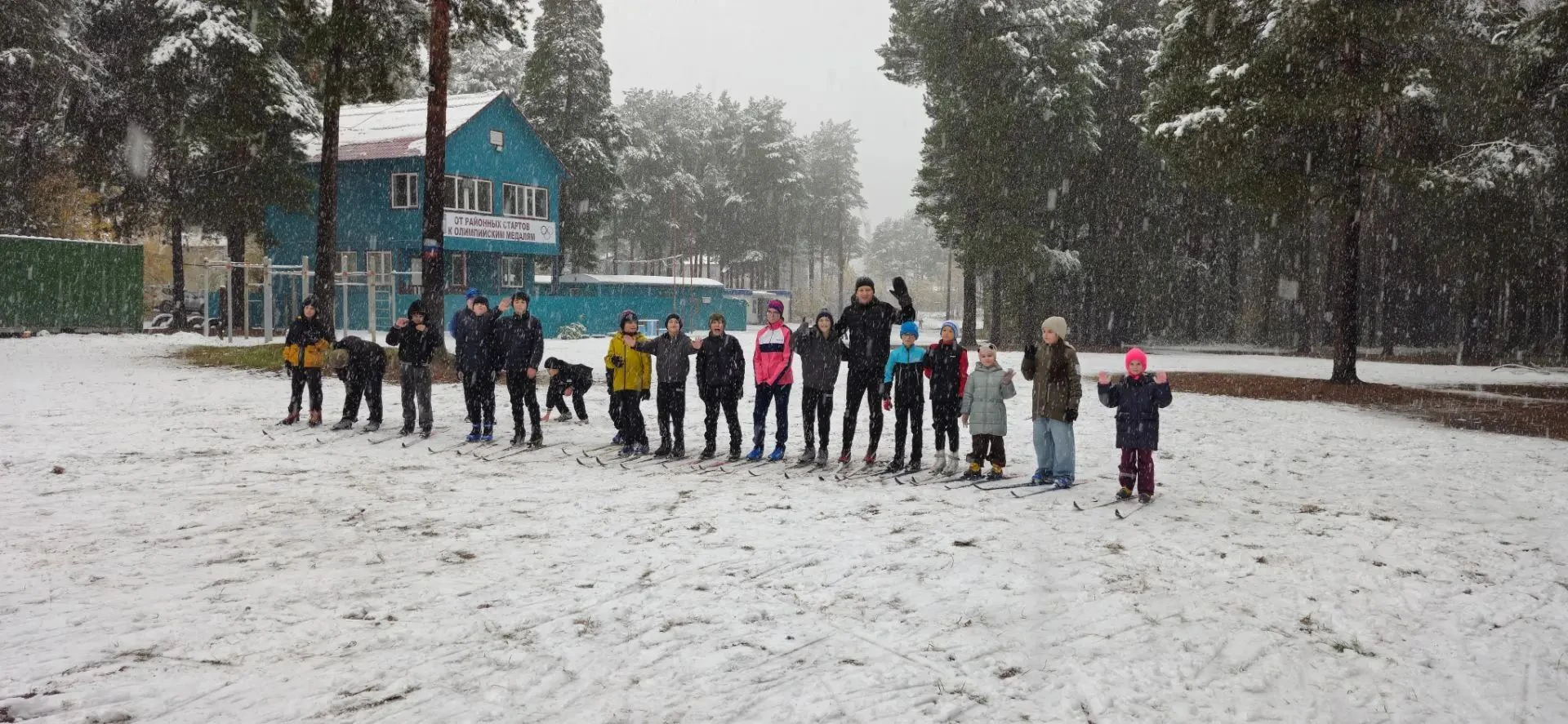 УРРААА! В Сургутском районе — долгожданный первый снег! ❄️⛷️