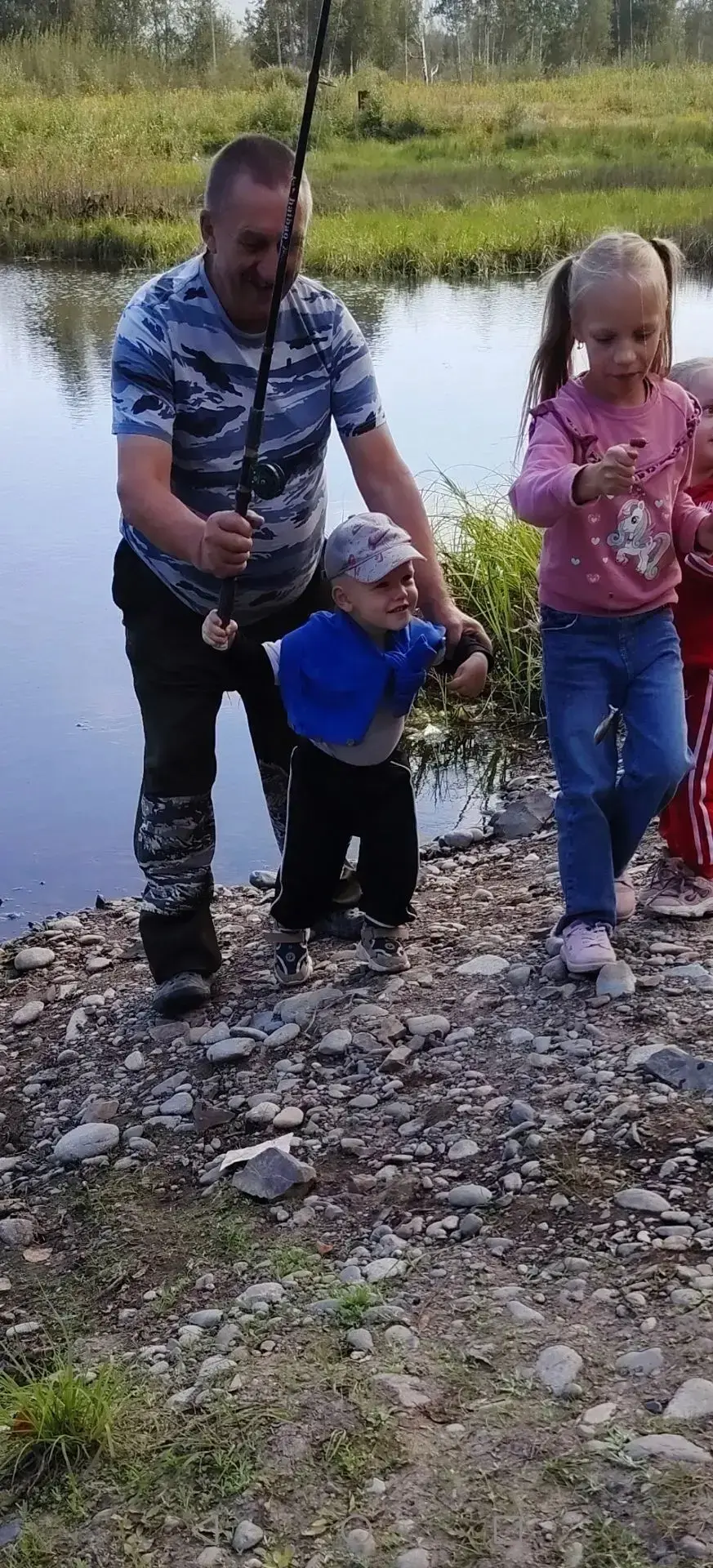 Сегодня день отца, но папу мне заменил мой дедушка,значит этот день я ему и посвящаю,мо...