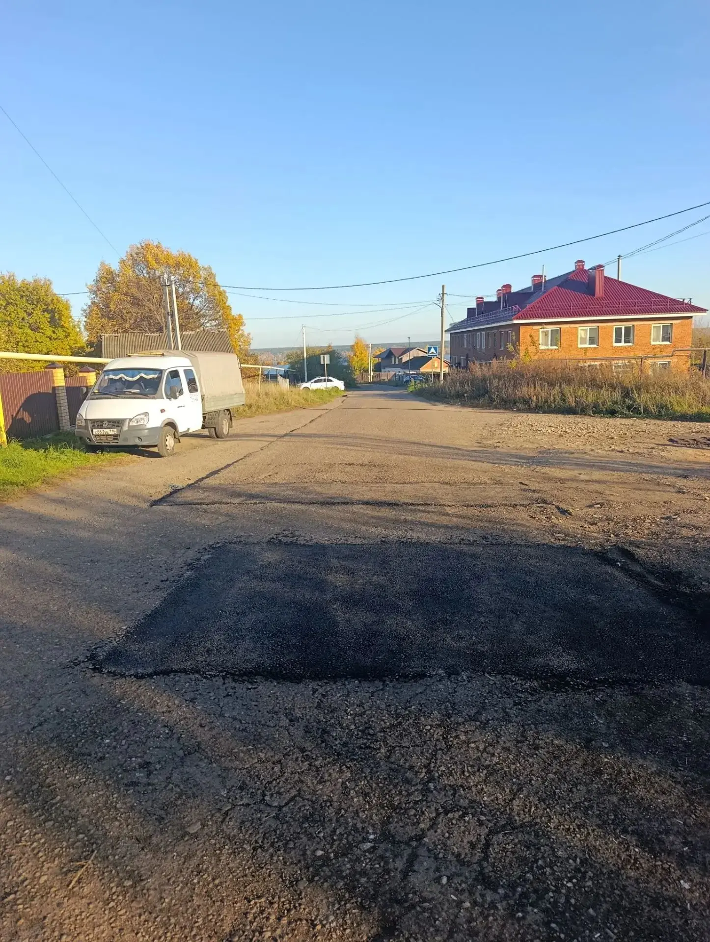 В Верхнеуслонском районе продолжается ямочный ремонт дорог — очередь дошла до Октябрьск...
