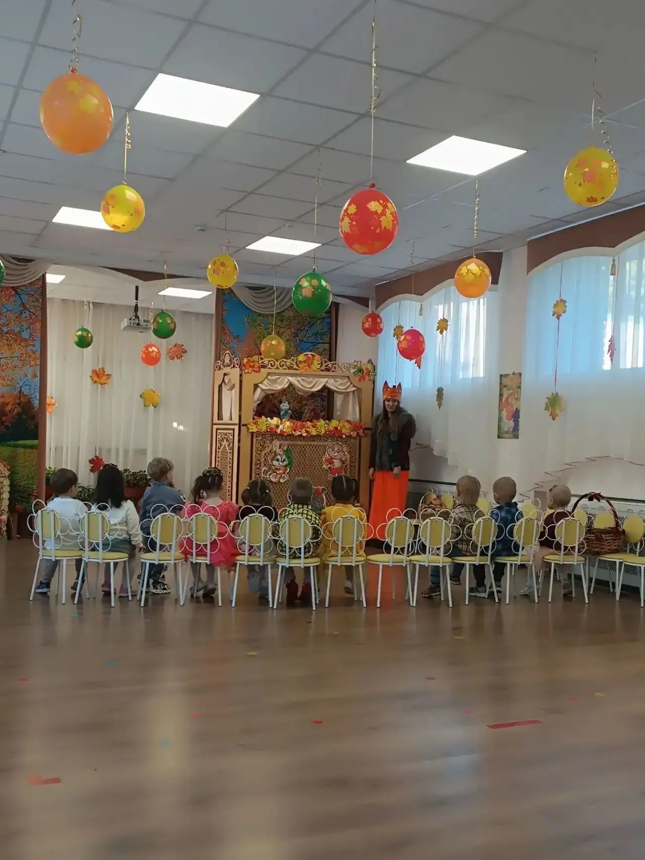 В ясельной группе 1 «Муравьишки» ярко и задорно прошло музыкальное развлечение «Осенняя...