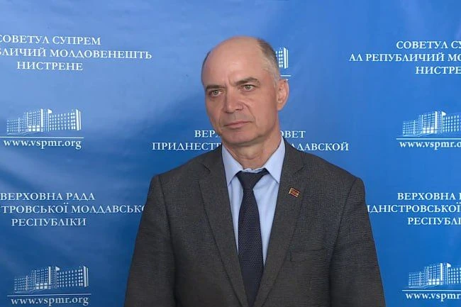 Вадим Кравчук подал в ЦИК документы кандидата для участия в президентских выборах