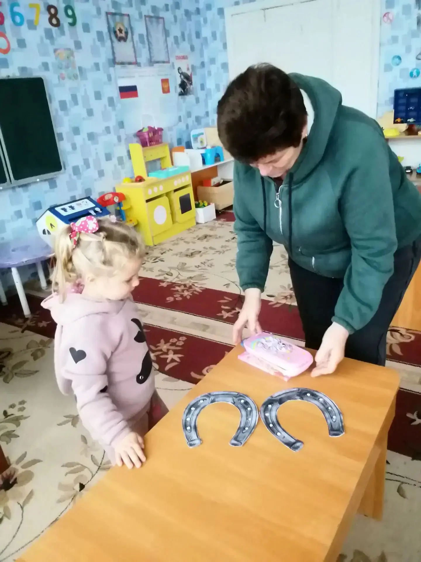 14 октября  заведующий Дмитровского сельского дома культуры посетила детский сад, с цел...