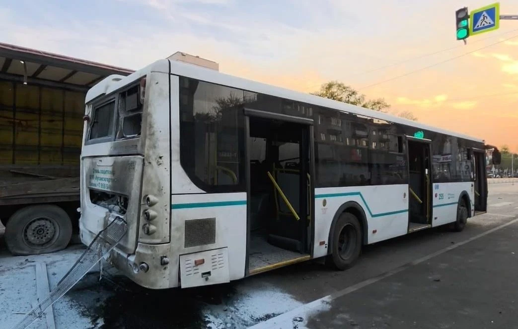 СК РФ возбудил уголовное дело о теракте после атаки ВСУ на автобус и автомобиль в ЛНР. ...