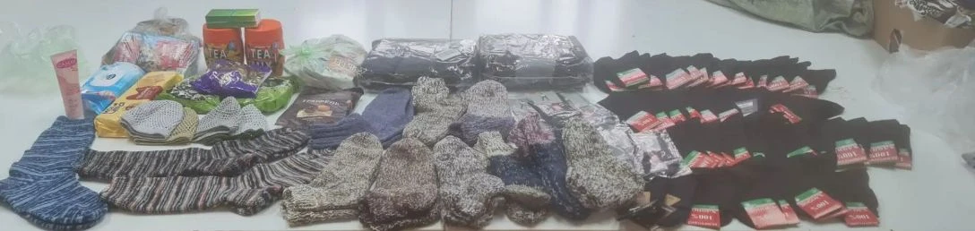 Благодарим девочек из группы Славяночка за 76 пар термоносков, 9 пар носков для отдыха,...