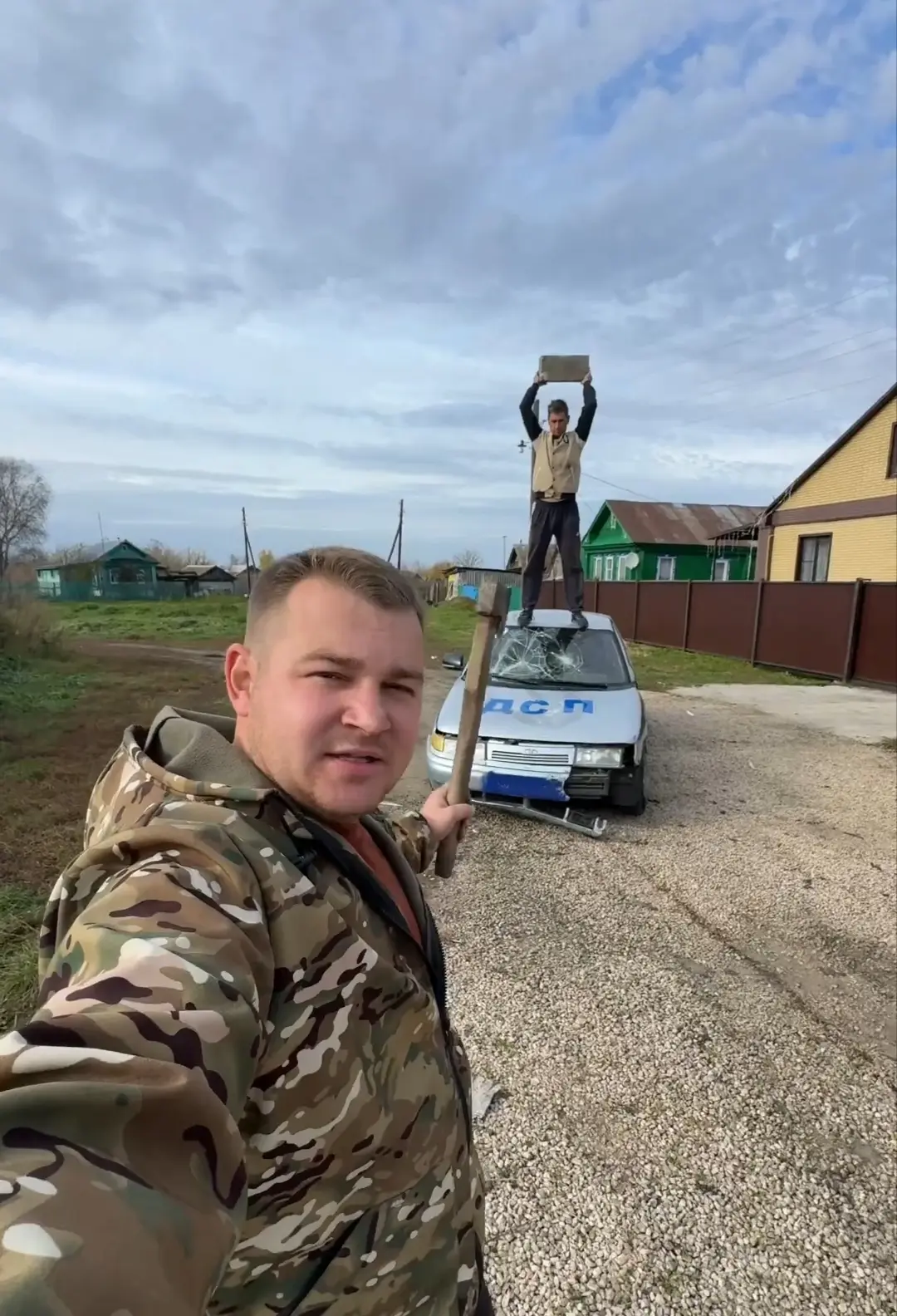 Новый видос:😁 https://vk.ru/clip-230525330_456239641?c=1