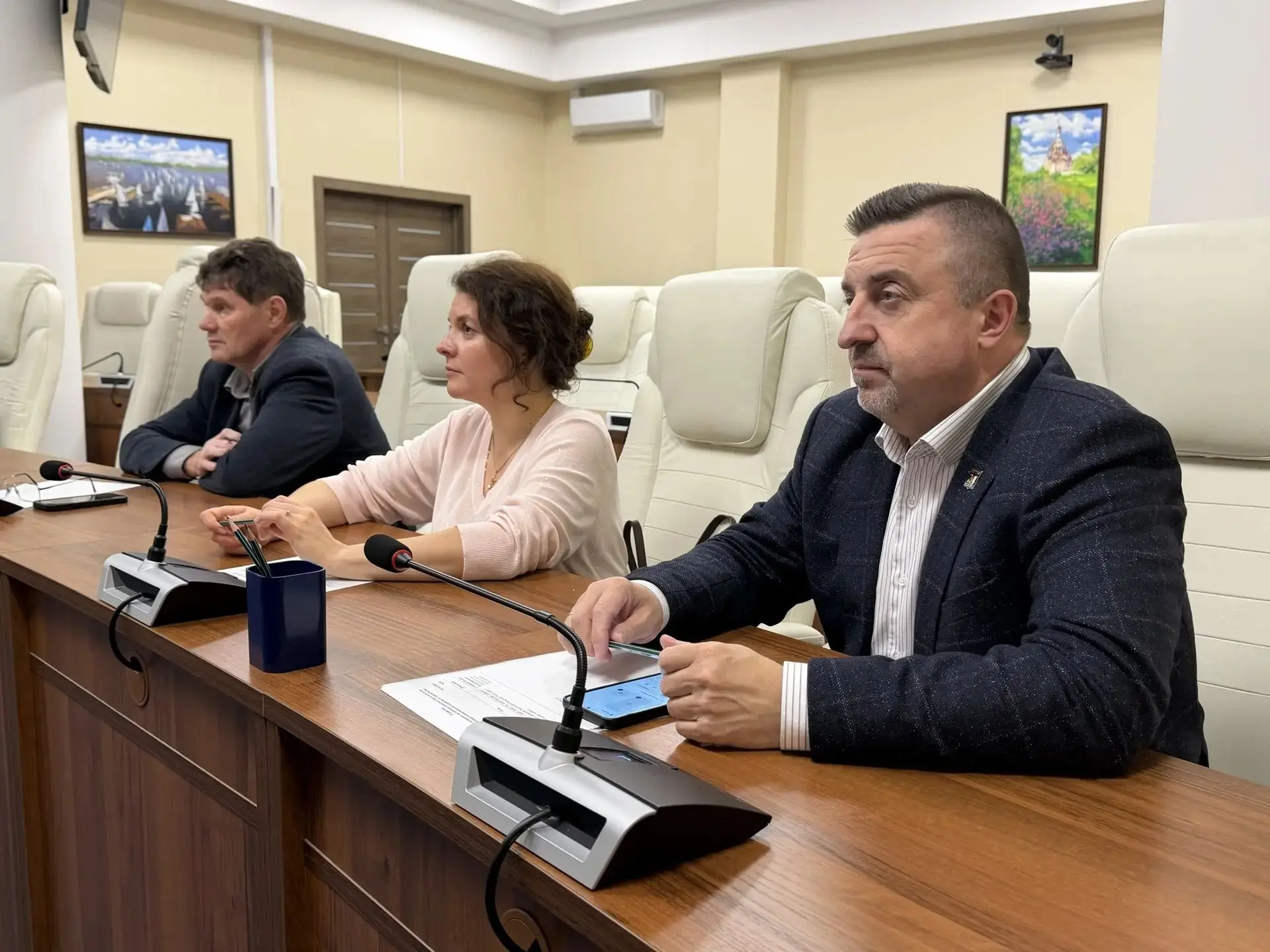 Сегодня на комиссии по ЖКХ и строительству разбирались с готовностью города к отопитель...