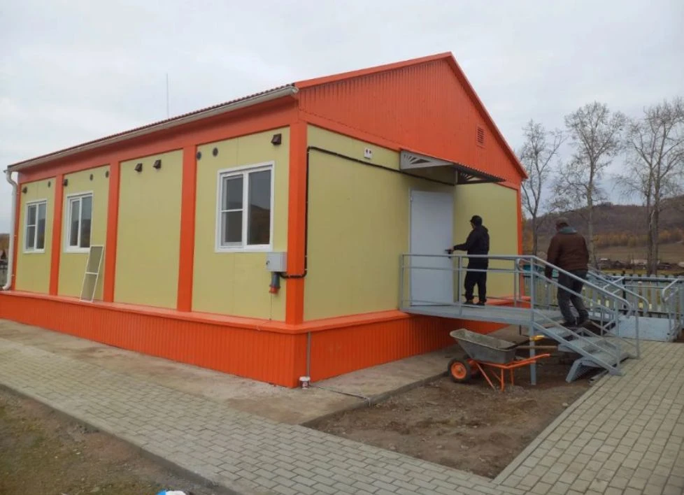 В селе Цакир Закаменского района завершается строительство фельдшерско-акушерского пункта