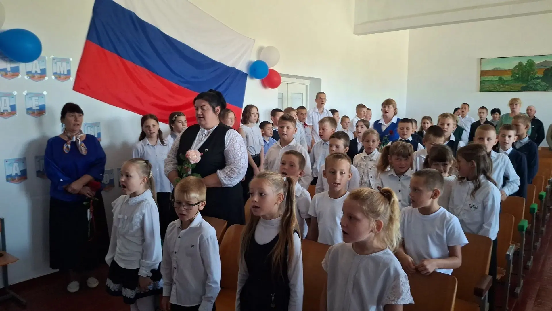 🎉 В нашей школе ярко и душевно отметили День учителя! 🎉