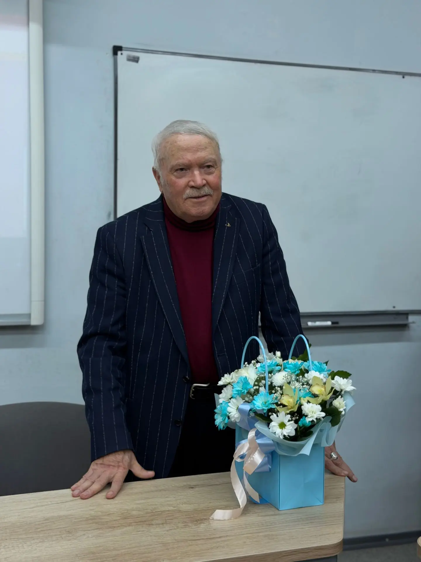 «Сердце, знающее цену слова»: в ИФМК КФУ отметили 80-летие Марселя Галеева 📚