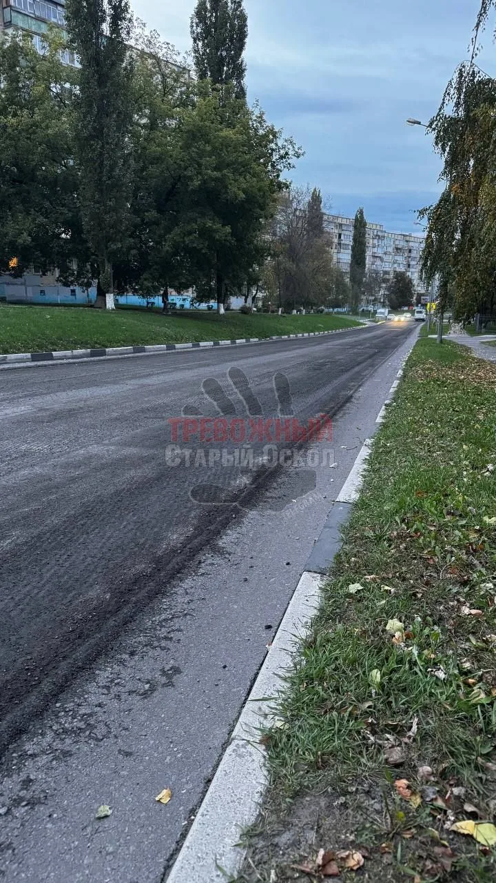 На улице Наседкина наконец обновляют покрытие