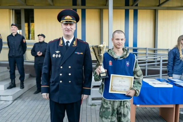 🏆 В Красноярске прошёл турнир по лазертагу среди учащихся классов правоохранительной н...