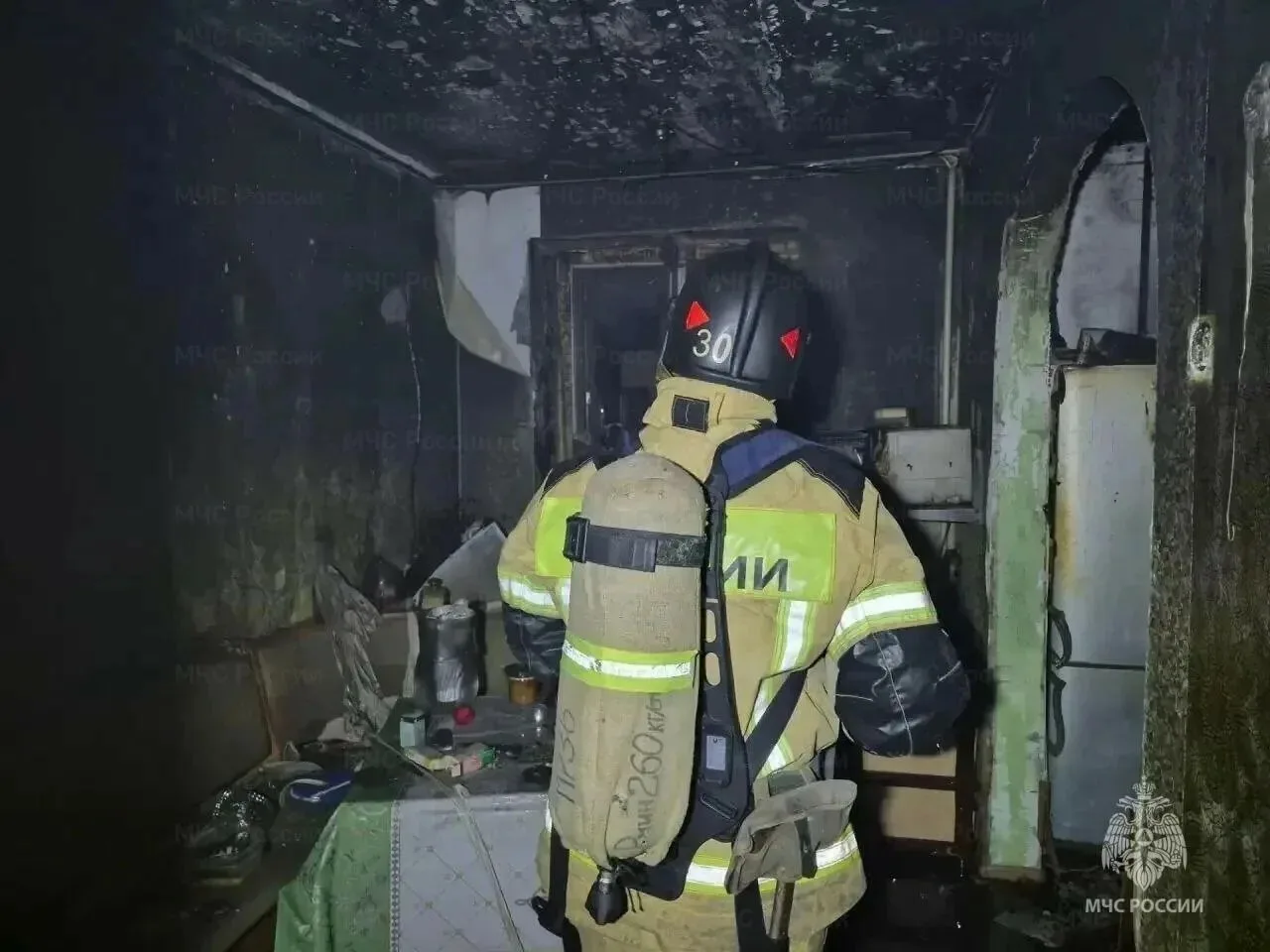 🔥В Усть-Куте на пожаре спасли одиннадцать человек