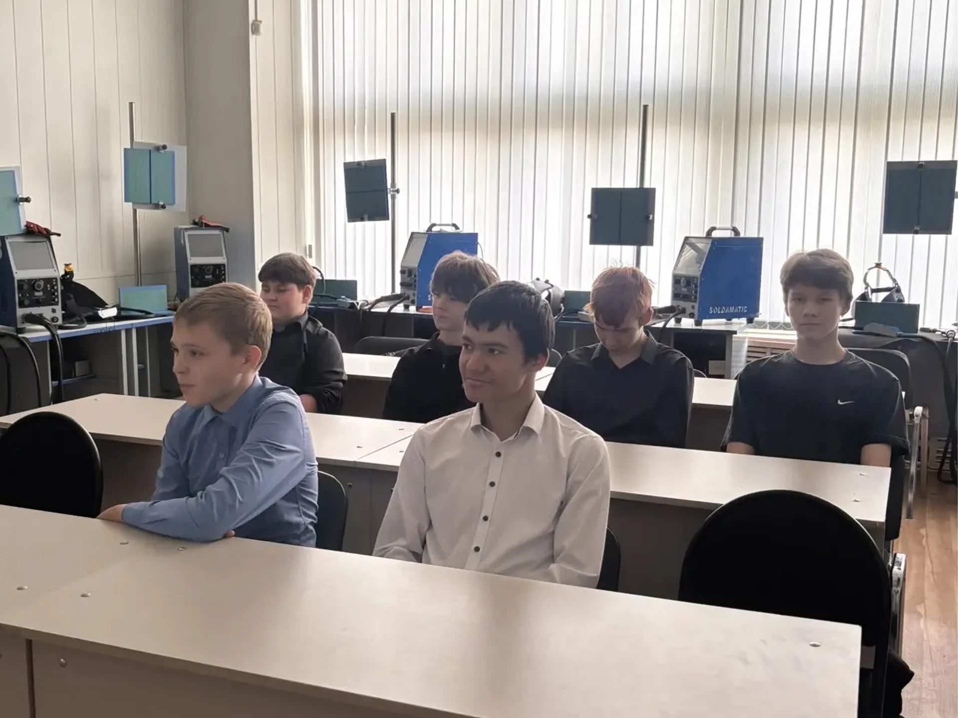 🏗 Восьмиклассники открыли для себя профессию сварщика в Ангарском индустриальном техни...