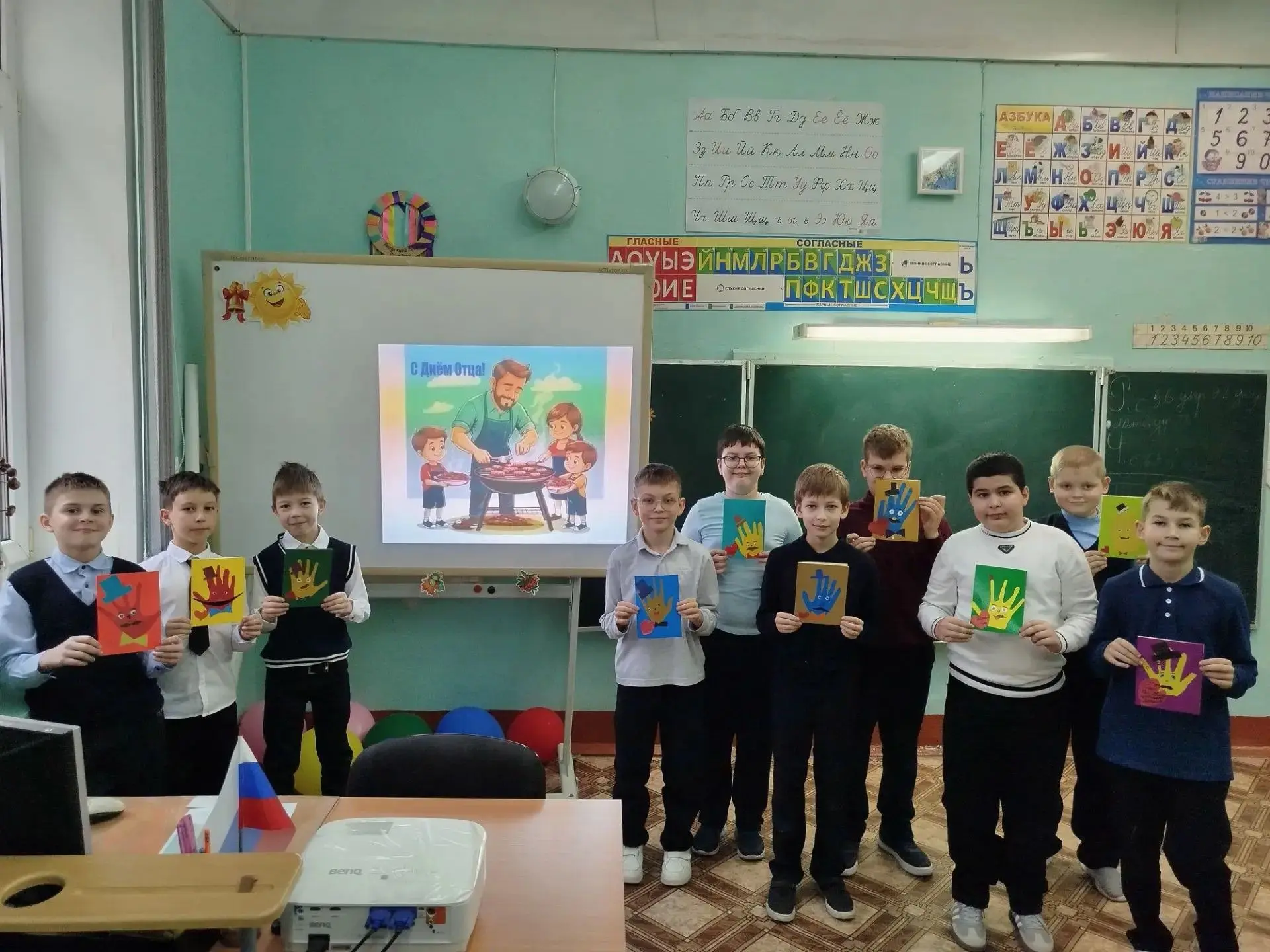 🎉 В преддверии Дня отца в нашей школе творилась настоящая магия заботы и любви!