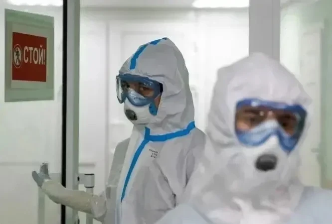 Почти 666 тысяч россиян заболели ОРВИ, COVID-19 и гриппом всего за неделю. Такие данные...