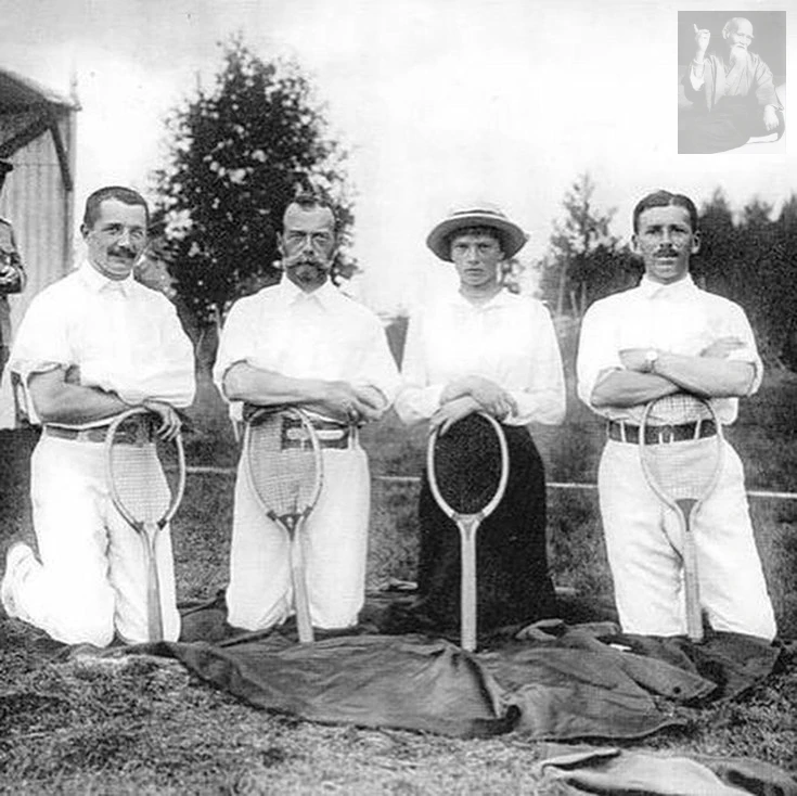 Первый теннисный корт для Николая II был построен летом 1896 г. в Петергофском парке. К...