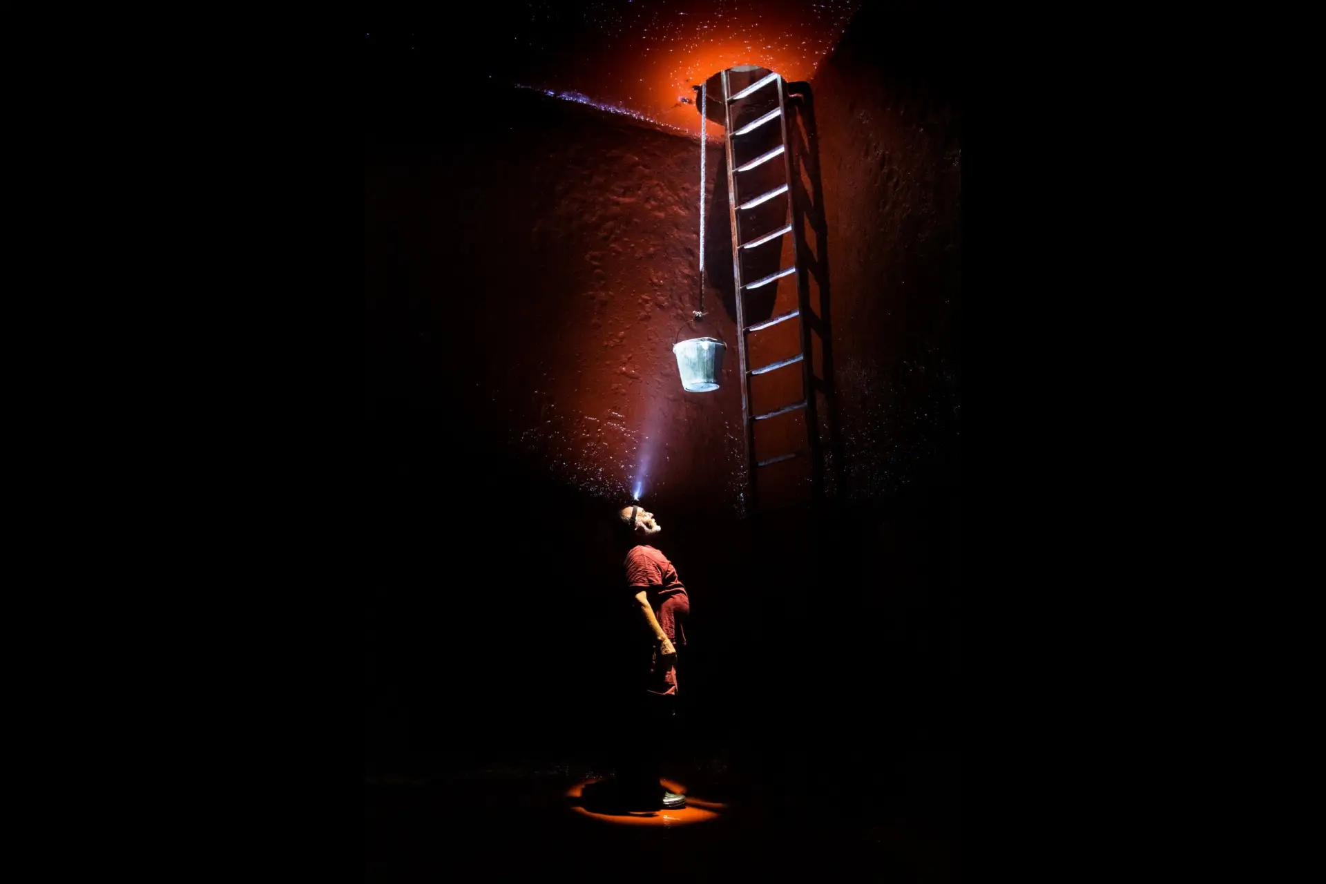 Снимок из винного чана почти без света: открыт приём на Wine Photographer of the Year 2027