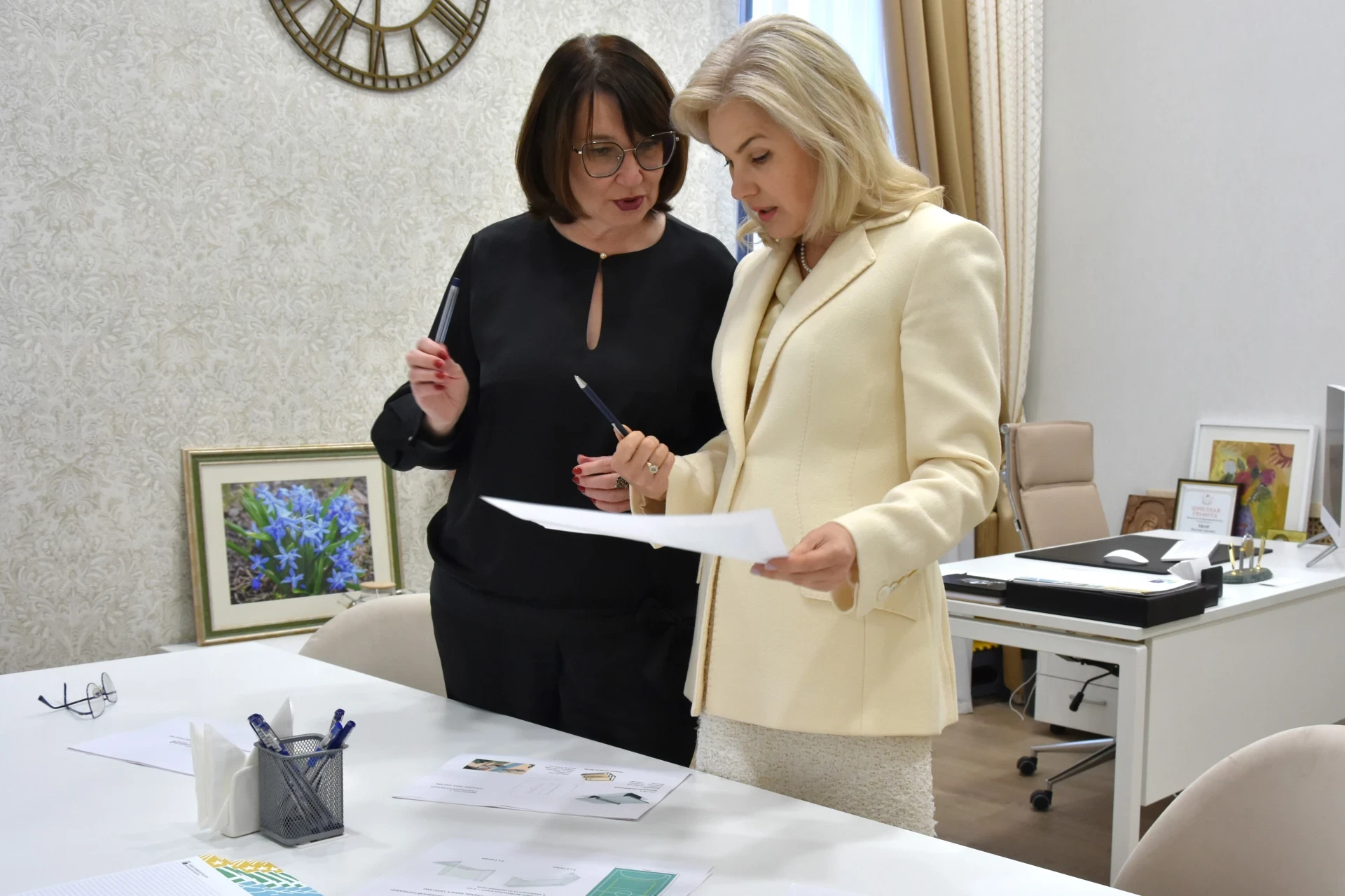 🤝 На встрече с министром образования Воронежской области Натальей Салогубовой обсудили...