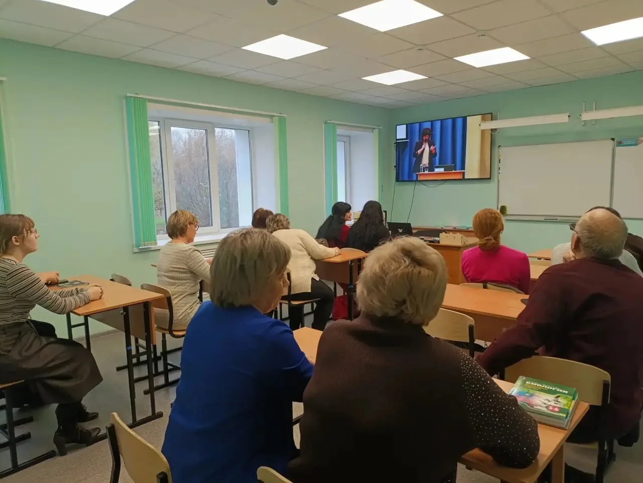 15 октября в нашей школе прошло краевое родительское собрание « Современные риски и без...