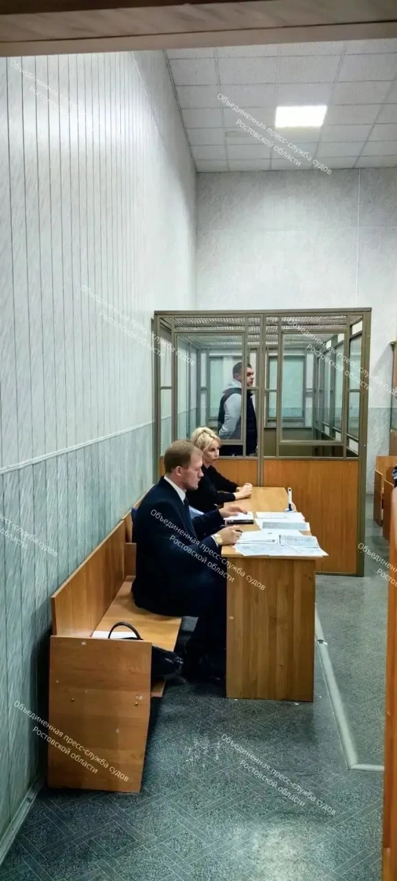 Суд избрал меру пресечения для заместителя главы Таганрога Егора Долматова, которого за...