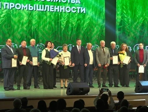 В Калуге чествовали работников сельского хозяйства региона