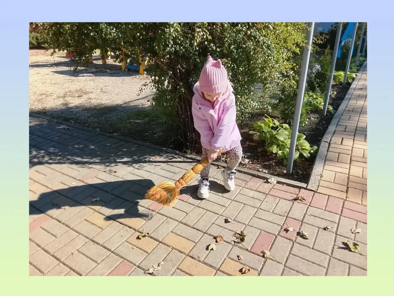 Сегодня у ребят средней группы № 4, прошел осенний субботник 🧹🍂🍁