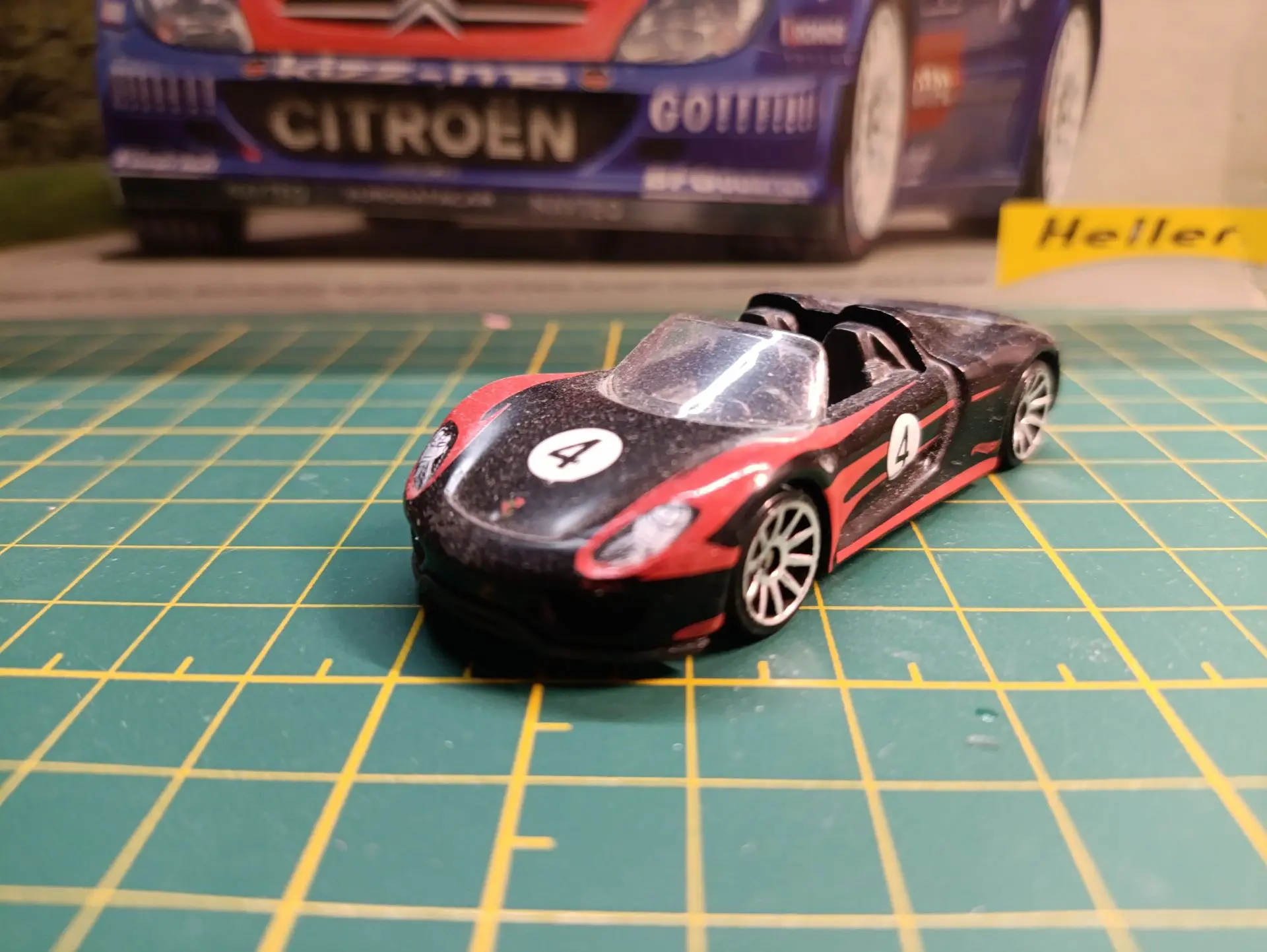 Porsche 918 spyder ( hot wheels)