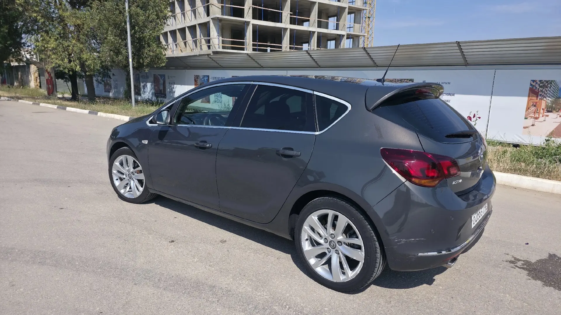 Продам Opel Astra J 2014 года