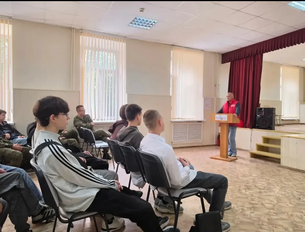 В рамках участия в Неделе безопасности в колледже была проведена профилактическая бесед...