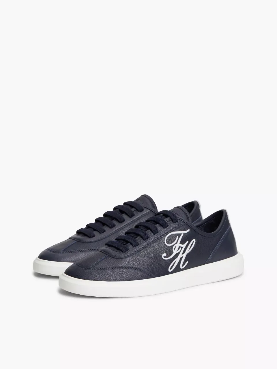 Tommy Hilfiger 7050