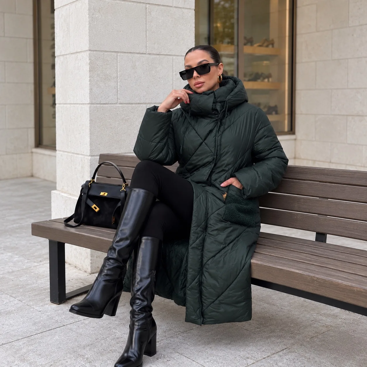 Шикарная куртка-пальто с накладными карманами. Сезон: Зима!