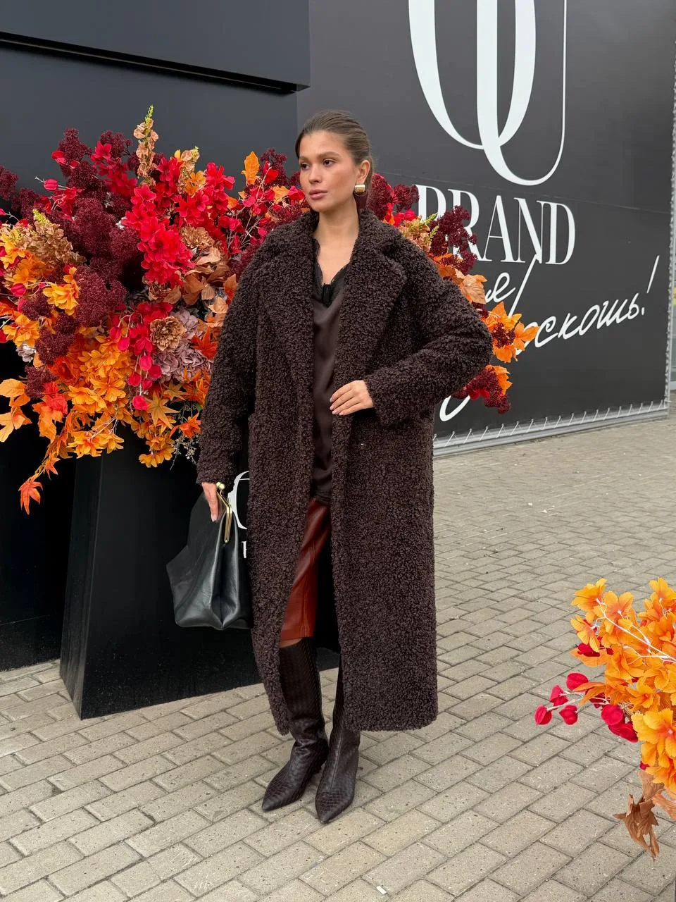 Шуба тедди в длине maxi by OU Brand в шоколадном оттенке и умеренном oversize🤍