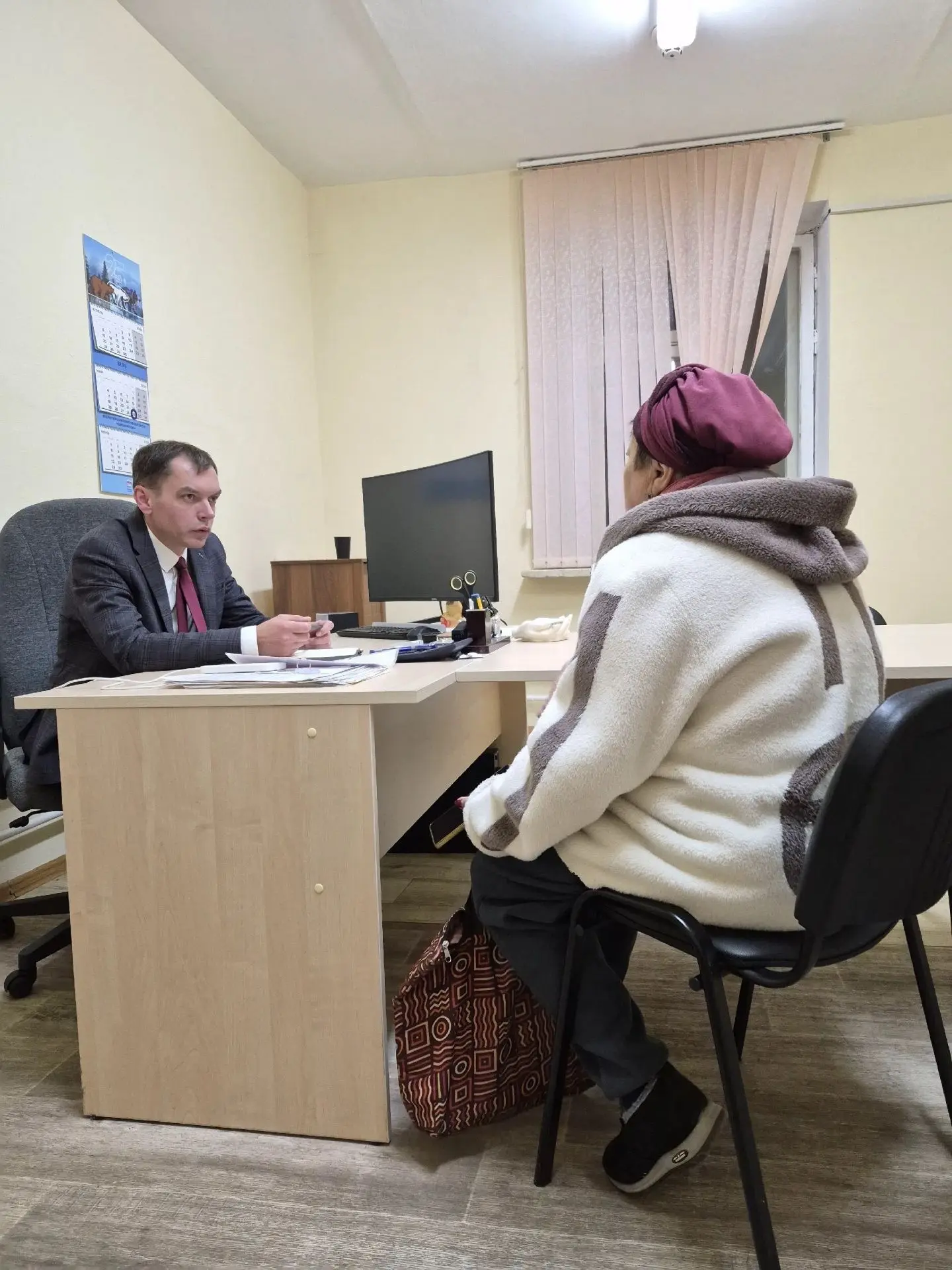 Озерский депутат Василий Сметанин провёл приём жителей