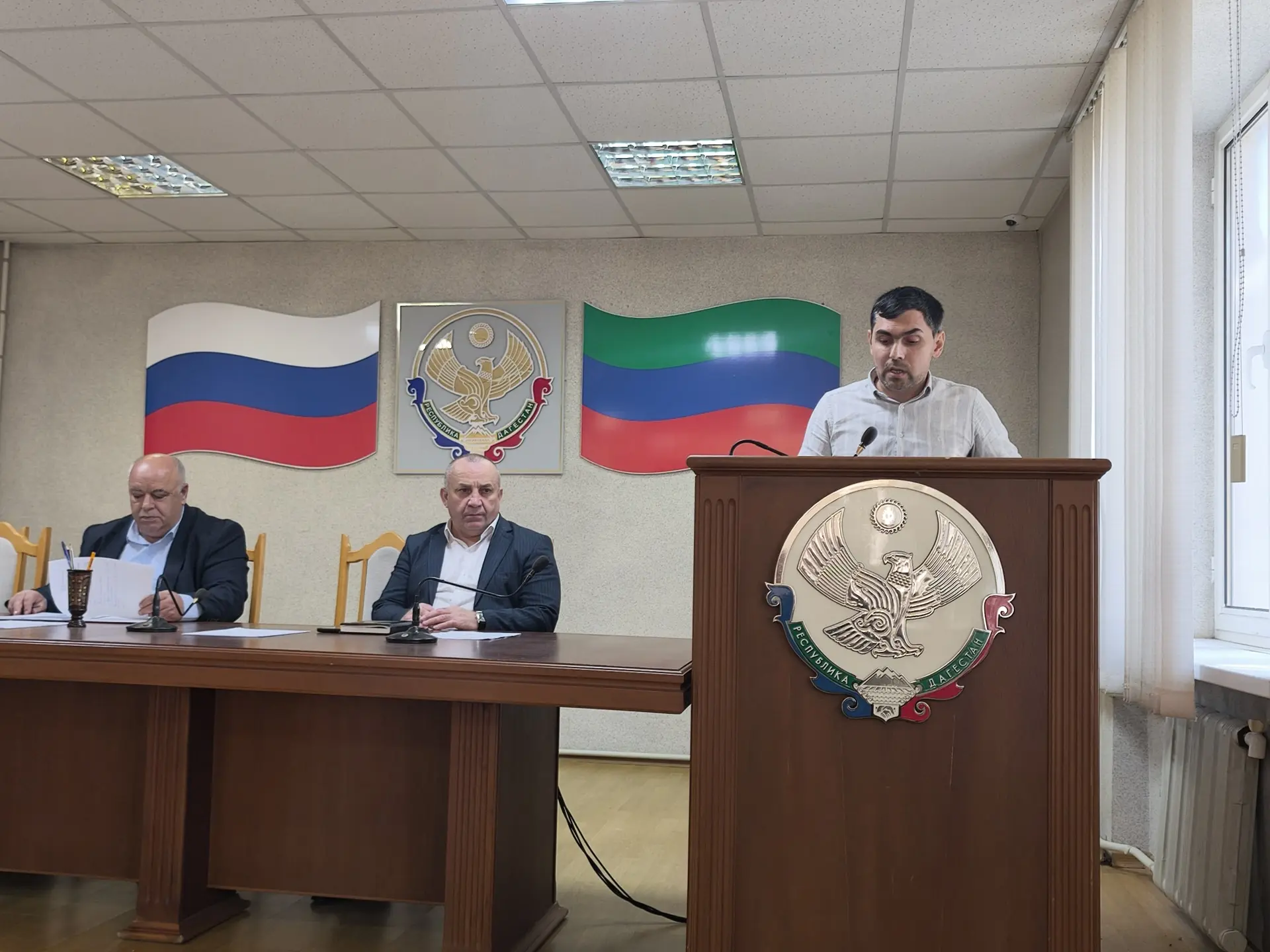 В Кумторкалинском районе обсудили подготовку к осенне-зимнему периоду и меры противодей...