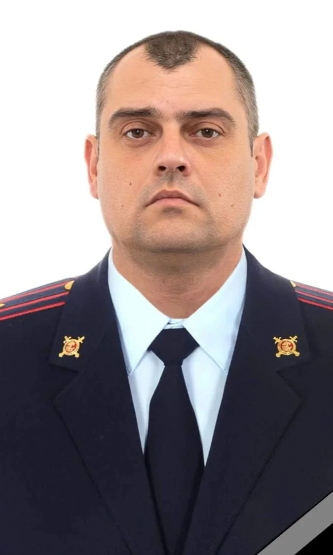 🙏 В Севастополе простились с погибшим при атаке БПЛА полицейским