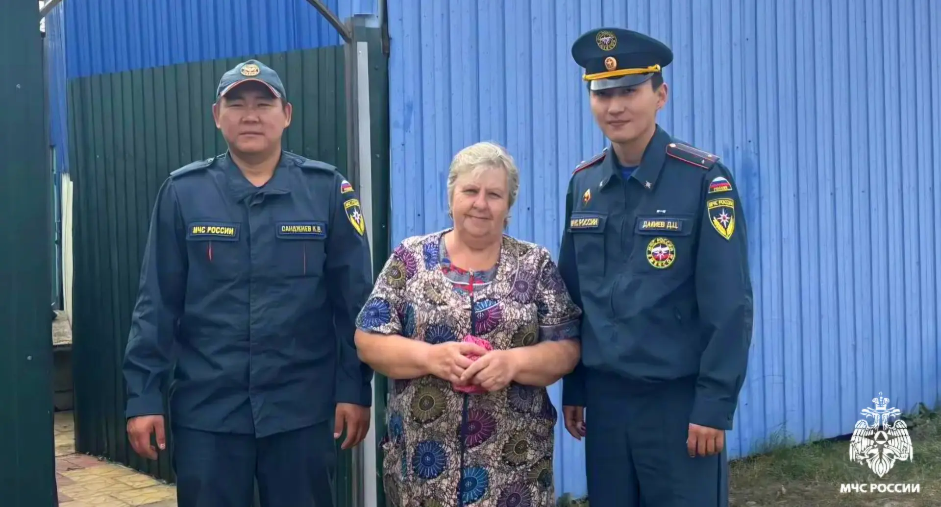 👨🏻‍🚒 Калмыцкие огнеборцы навестили ветеранов пожарной охраны