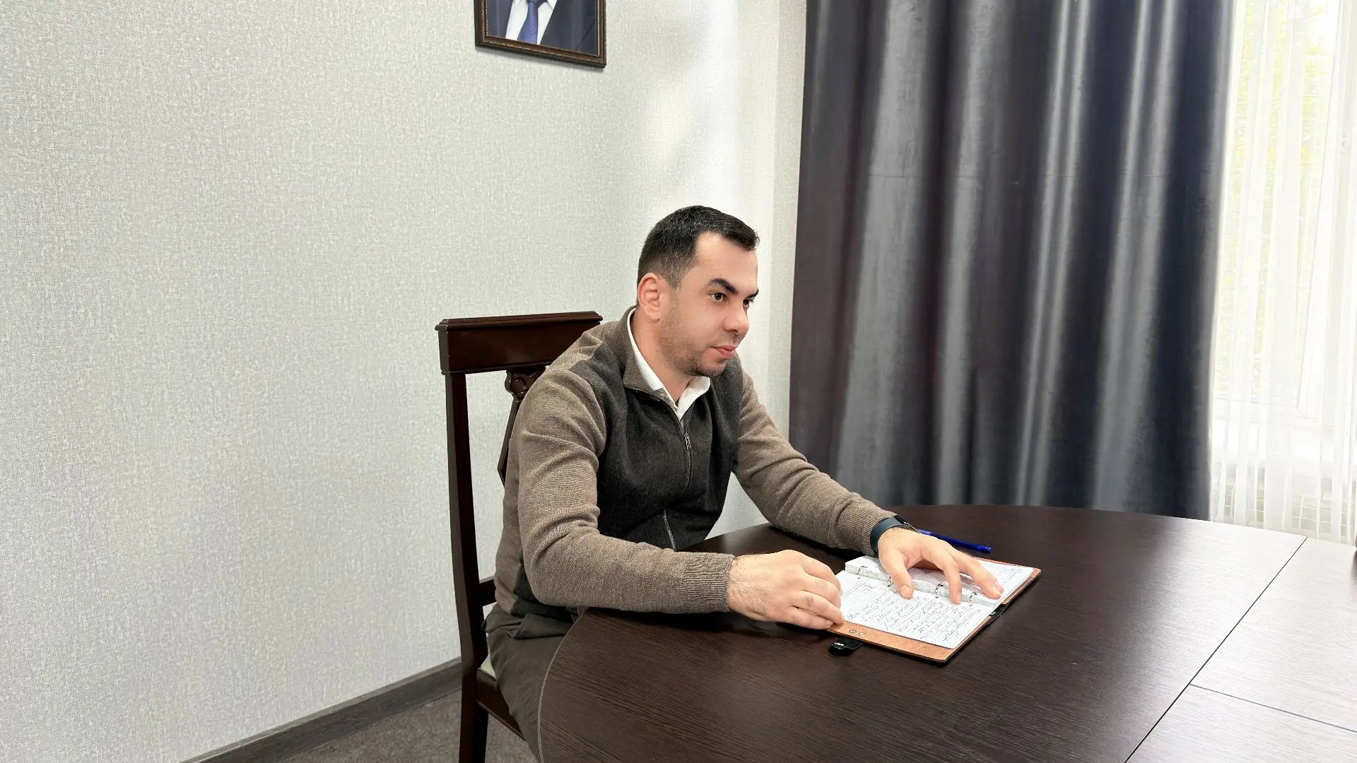 ✅ Глава Южно-Сухокумска Сеидахмед Мамадов провел очередное аппаратное совещание с руков...