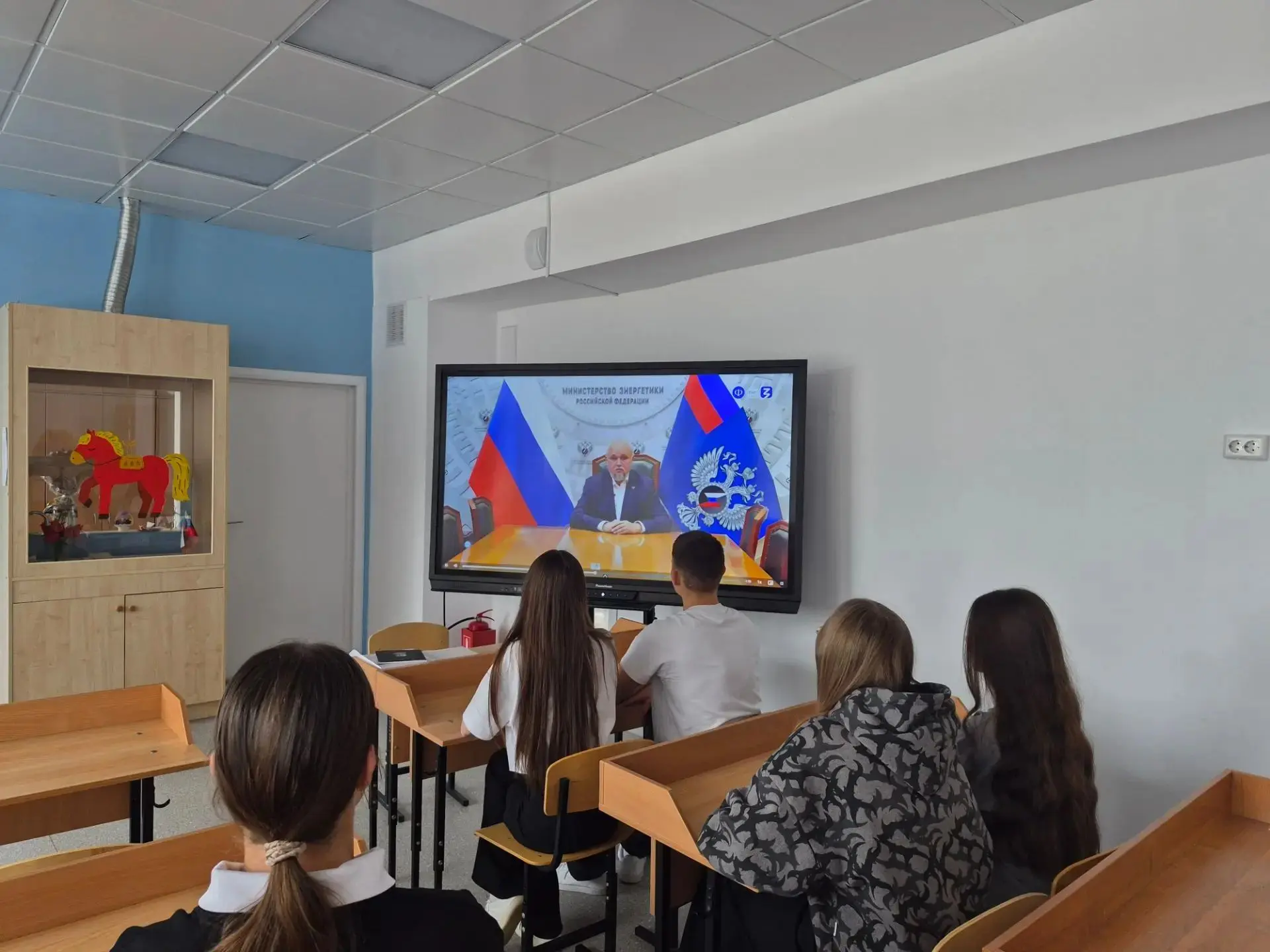 В нашей школе продолжается реализация Всероссийского проекта «Билет в будущее». Это не ...