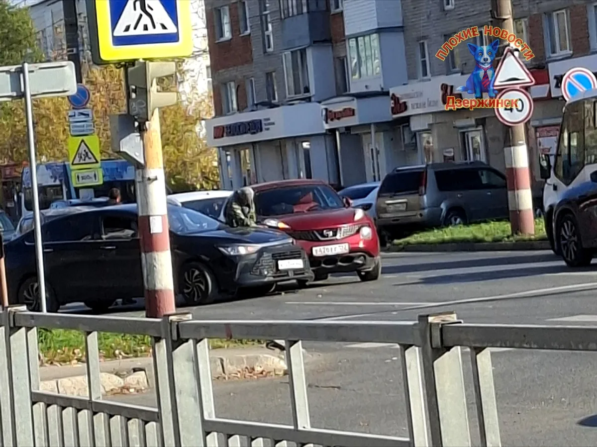 ДТП на проспекте Циолковского у "Дома книги". Движение затруднено. В направлении универ...