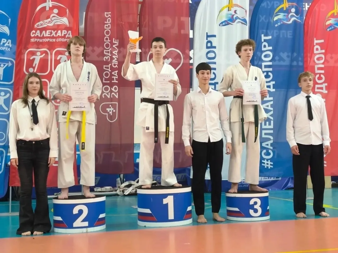 102 спортсмена вышли на татами «Северного характера»
