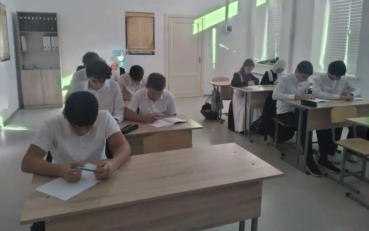 ⚡ В 6-9 классах прошла профориентационные занятия «Россия комфортная: энергетика». Ребя...