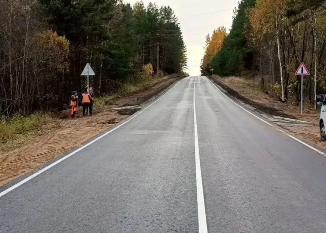 🚧 В Смоленской области выходят на финиш: завершают ремонт четырёх участков дорог.