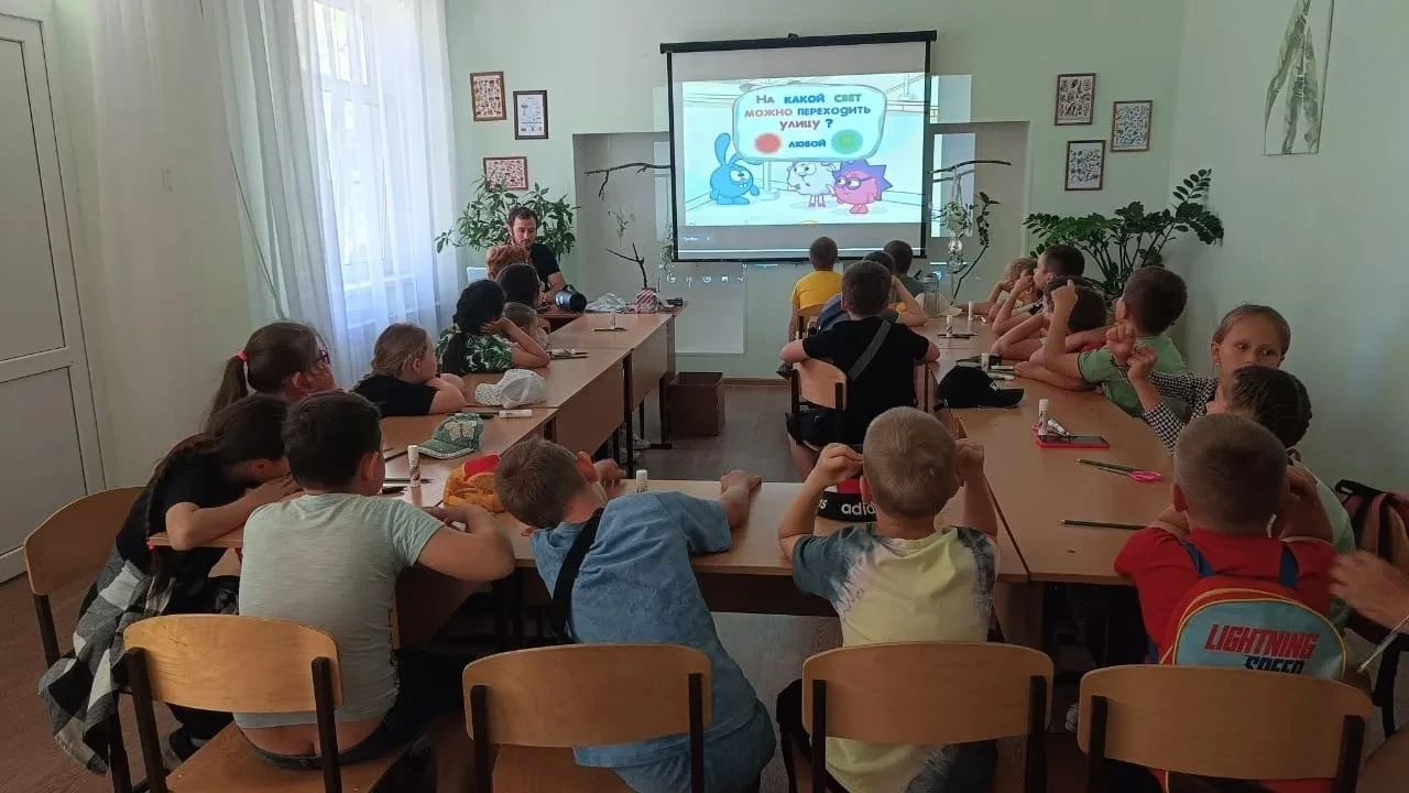 🚧 В Лабинске детям напомнили правила дорог