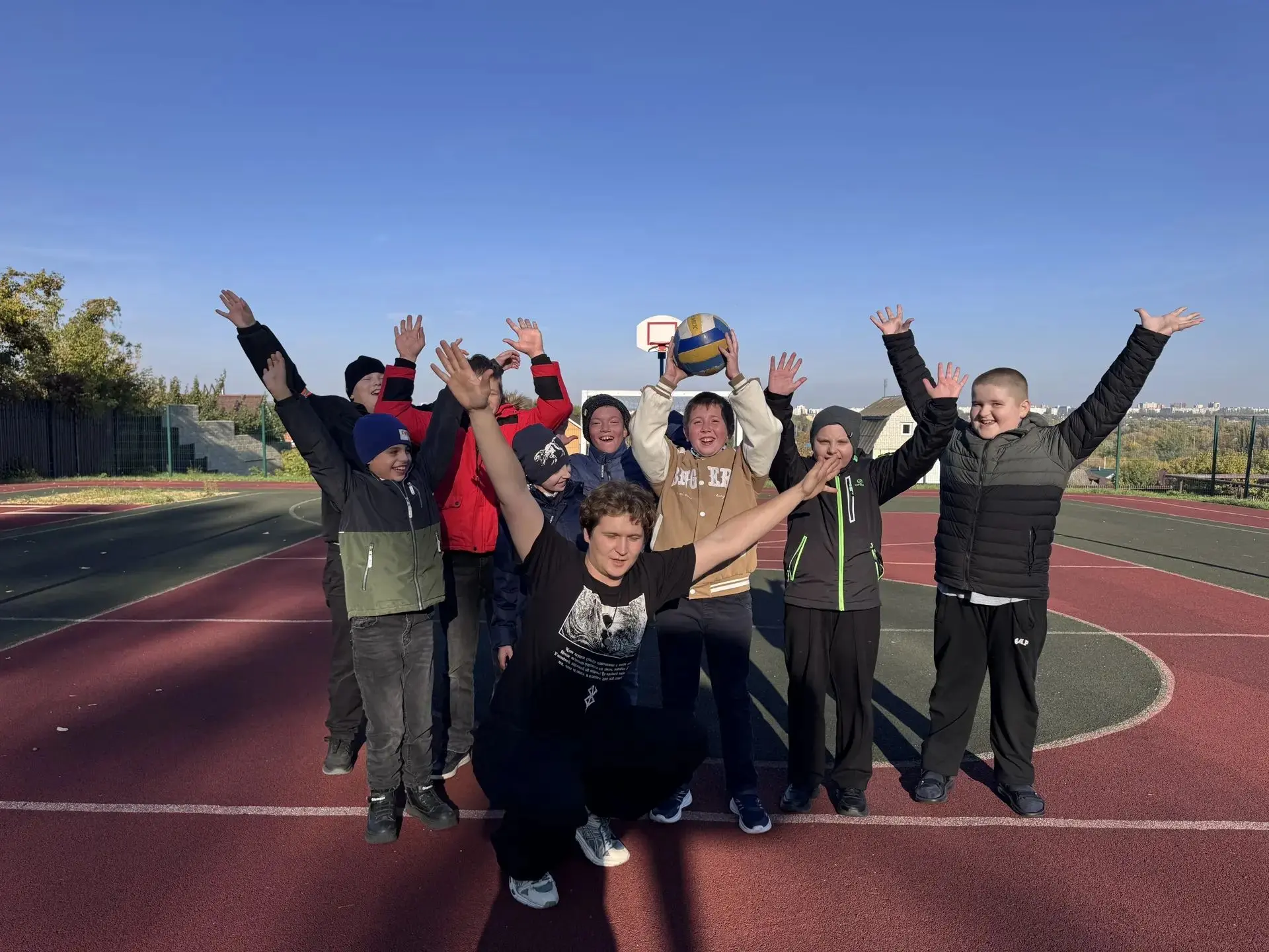🏃9 октября на свежем воздухе прошли подвижные игры для начальной школы!