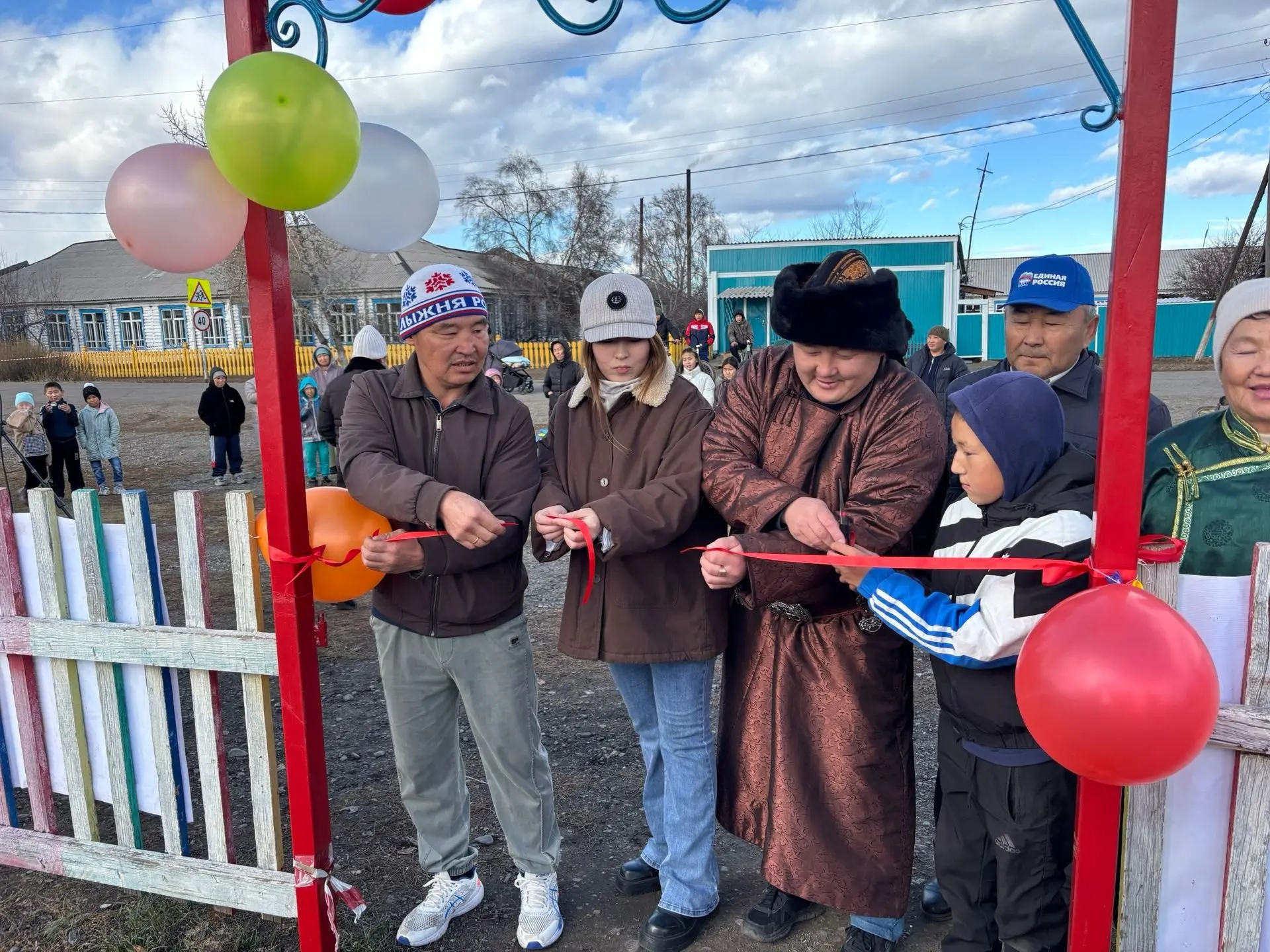 🏋️ В селе Межегей торжественно открыли спортивно-тренажёрную площадку «Здоровое село —...