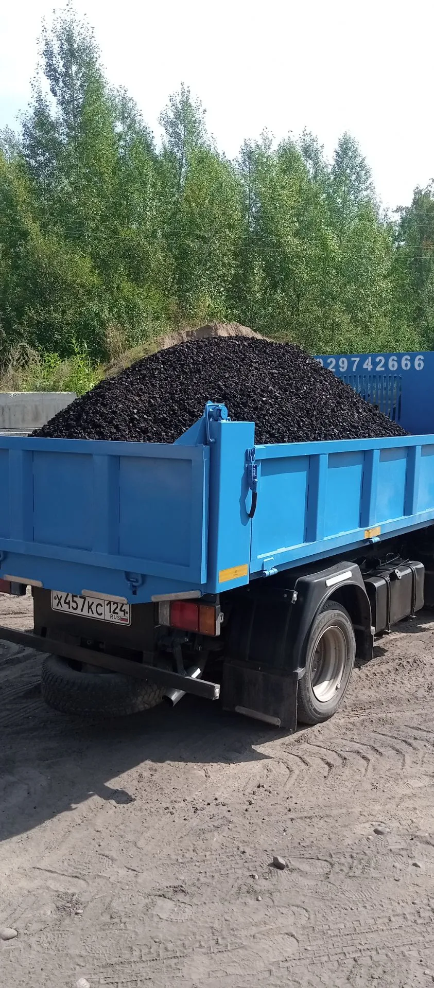 Доставка балахтинского угля до трёх тонн 89029742666.
