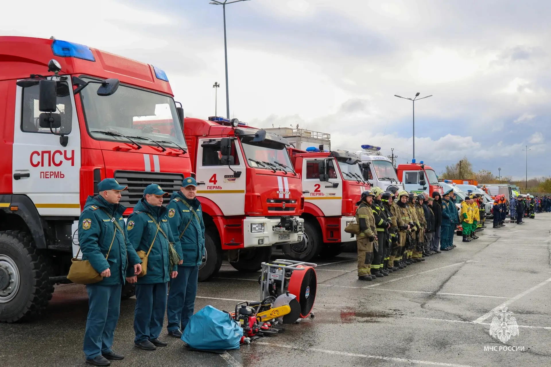 В Перми состоялся смотр сил и средств гражданской обороны